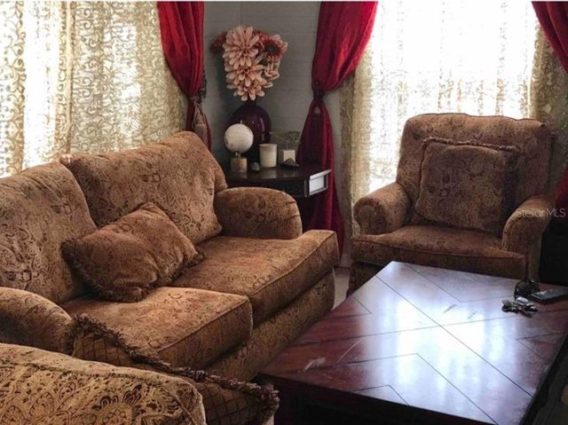 2905 W CHERRY STREET, Tampa, FL 33607