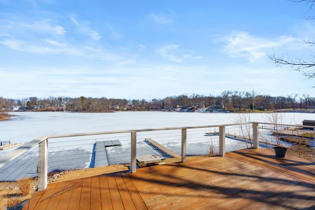 11309 Sunset Point Drive, Plainwell, MI 49080