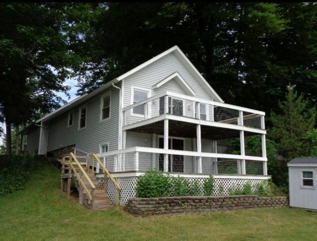 11309 Sunset Point Drive, Plainwell, MI 49080