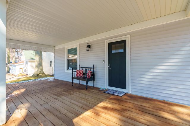 11309 Sunset Point Drive, Plainwell, MI 49080