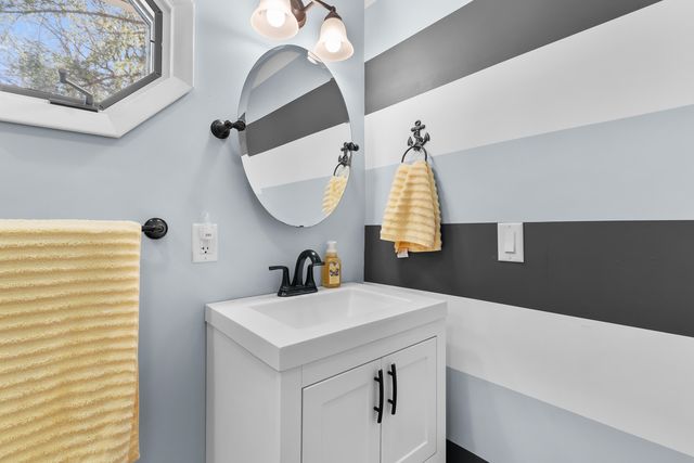 11309 Sunset Point Drive, Plainwell, MI 49080