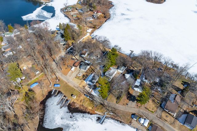 11309 Sunset Point Drive, Plainwell, MI 49080