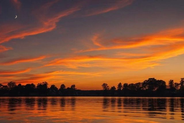 11309 Sunset Point Drive, Plainwell, MI 49080