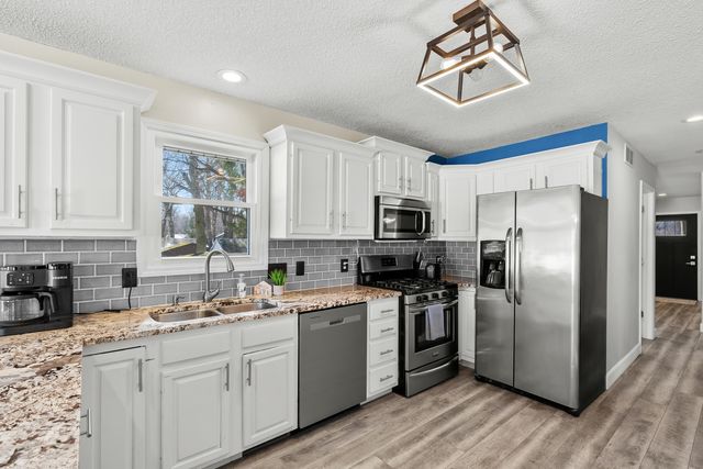 11309 Sunset Point Drive, Plainwell, MI 49080