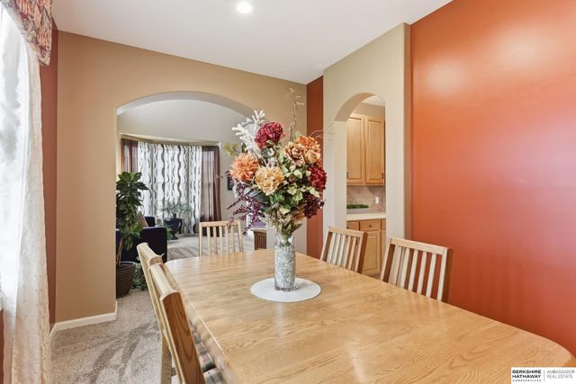 18202 Howard Street, Elkhorn, NE 68022