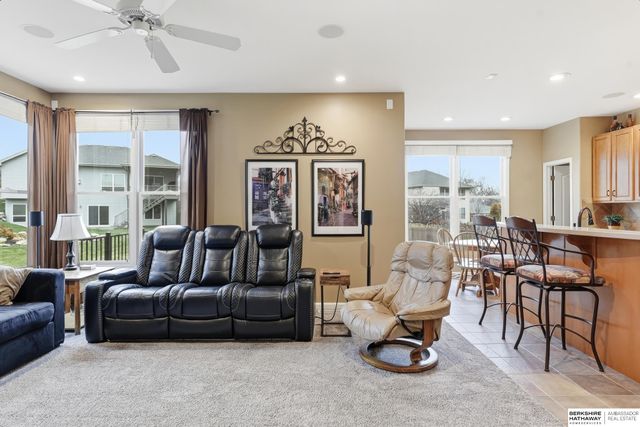 18202 Howard Street, Elkhorn, NE 68022