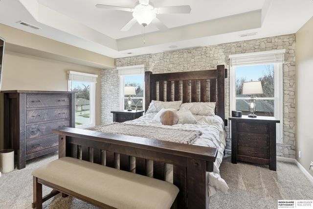 18202 Howard Street, Elkhorn, NE 68022