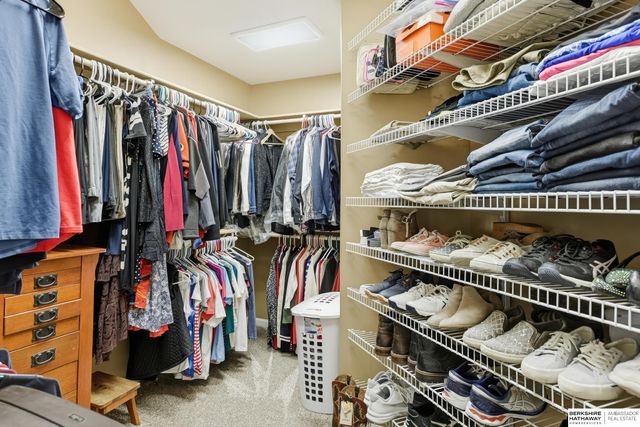 18202 Howard Street, Elkhorn, NE 68022