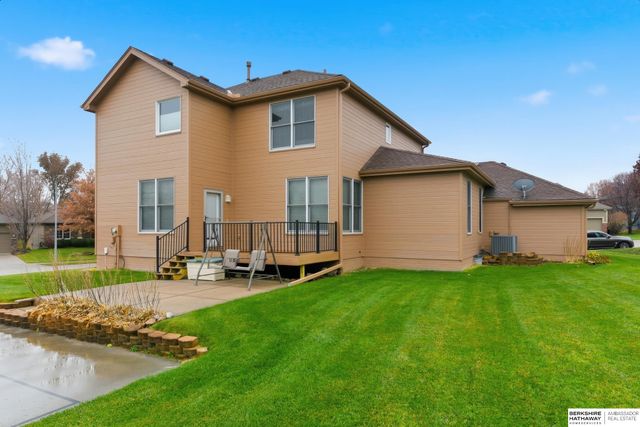 18202 Howard Street, Elkhorn, NE 68022