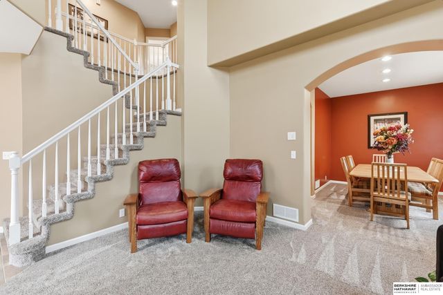 18202 Howard Street, Elkhorn, NE 68022