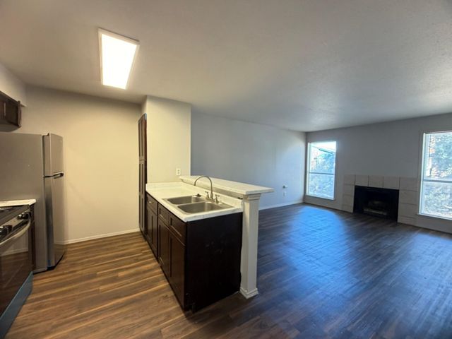 10001 Westpark Drive 58, Houston, TX 77042