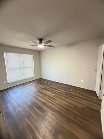 10001 Westpark Drive 58, Houston, TX 77042