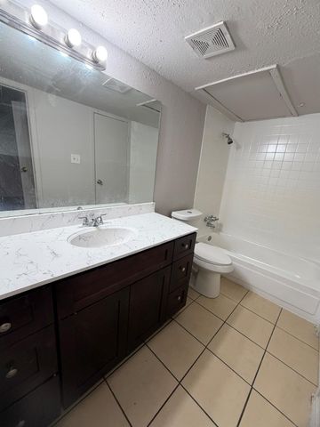 10001 Westpark Drive 58, Houston, TX 77042