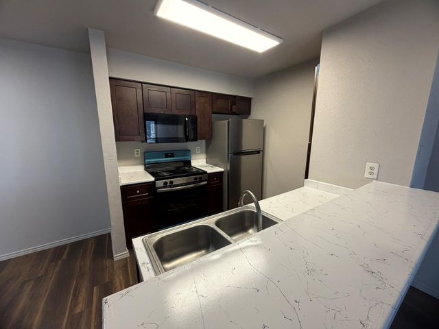 10001 Westpark Drive 58, Houston, TX 77042