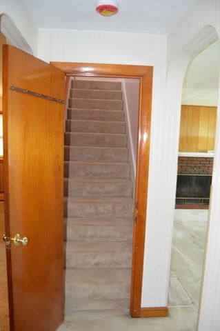 14 Birchwood Road, Wilmington, MA 01887