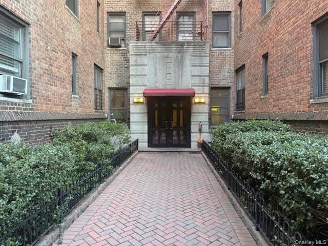 3017 Riverdale Avenue 1F, Bronx, NY 10463