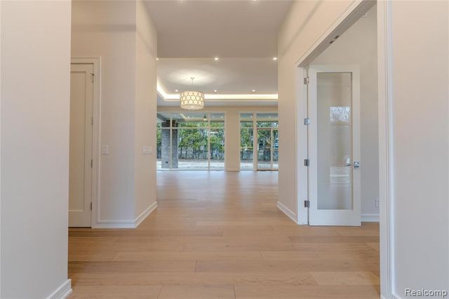 7400 Melody Lane, Bloomfield Hills, MI 48301