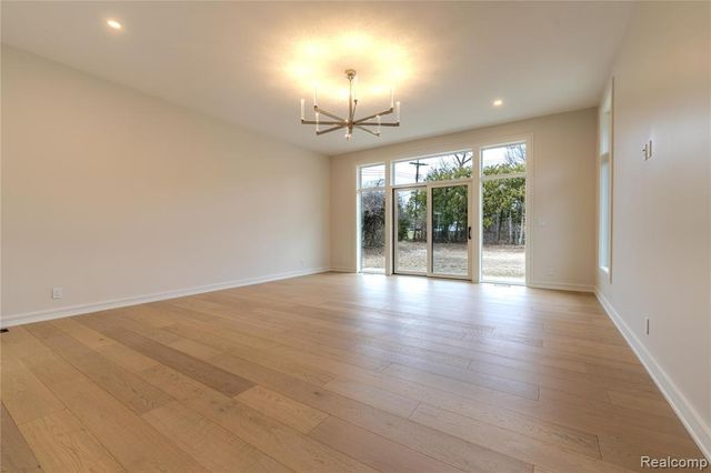 7400 Melody Lane, Bloomfield Hills, MI 48301