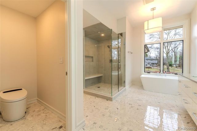 7400 Melody Lane, Bloomfield Hills, MI 48301