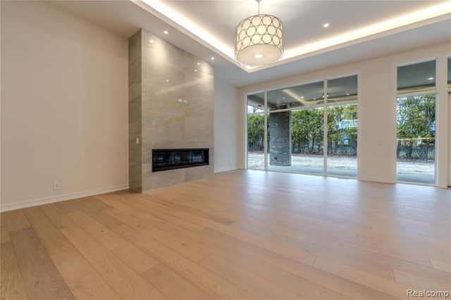 7400 Melody Lane, Bloomfield Hills, MI 48301