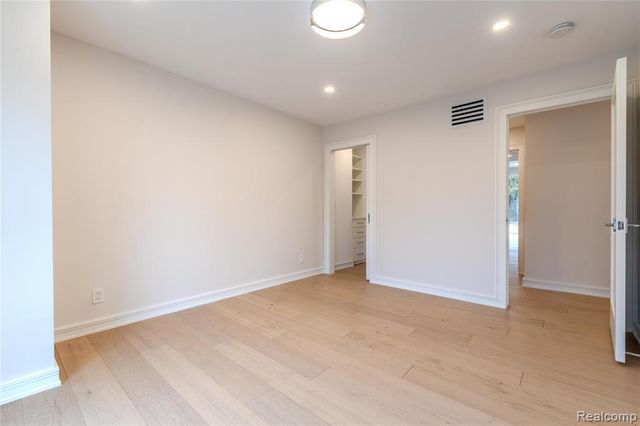 7400 Melody Lane, Bloomfield Hills, MI 48301