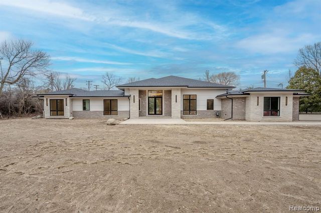 7400 Melody Lane, Bloomfield Hills, MI 48301