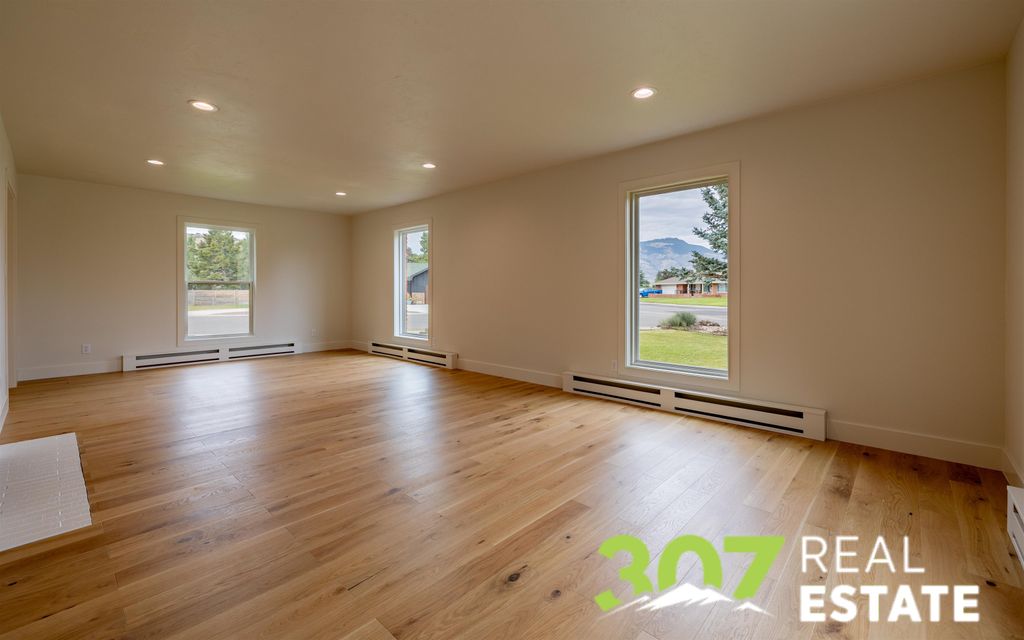 50 Dale Dr, Cody, WY 82414 photo 3