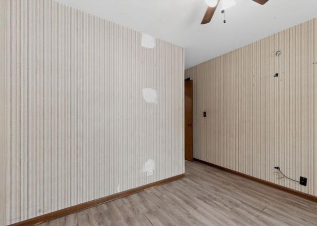 25042 S Whispering Oaks Lane, Crete, IL 60417