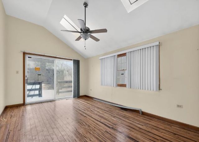 25042 S Whispering Oaks Lane, Crete, IL 60417