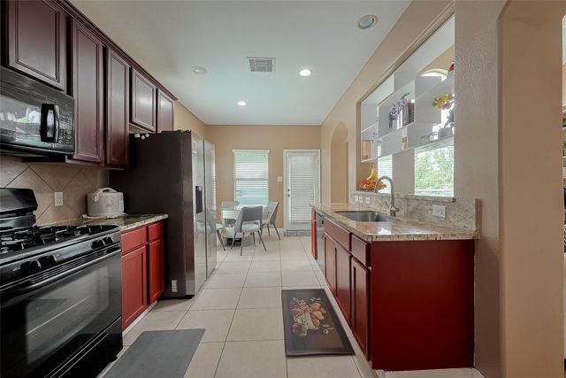 3400 Borden Gully Drive, Dickinson, TX 77539