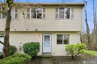 833 SW Sunset Boulevard #J-51, Renton, WA 98057