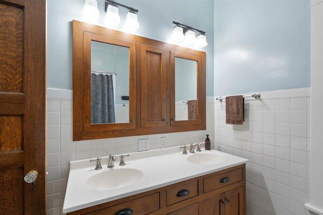 323 S Central Avenue, Richland Center, WI 53581