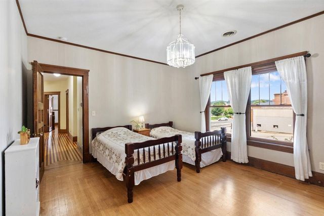 323 S Central Avenue, Richland Center, WI 53581