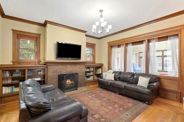 323 S Central Avenue, Richland Center, WI 53581