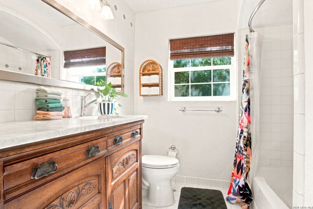 131 Harmon, San Antonio, TX 78209