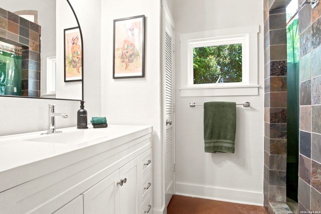 131 Harmon, San Antonio, TX 78209