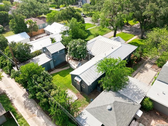 131 Harmon, San Antonio, TX 78209