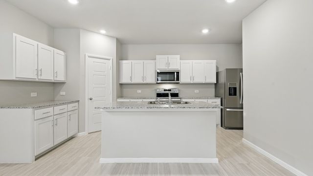 3112 MAPLE ORCHARD Lane, Fort Worth, TX 76140