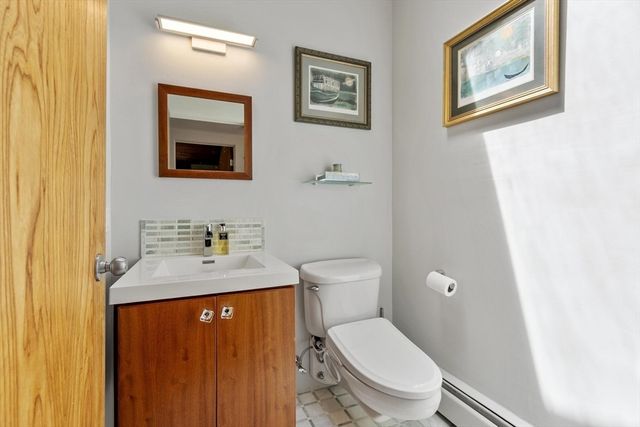 518 Annursnac Hill Rd, Concord, MA 01742
