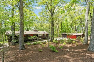 518 Annursnac Hill Rd, Concord, MA 01742