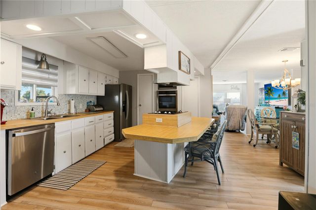 1427 SANDERLING DRIVE, Englewood, FL 34224