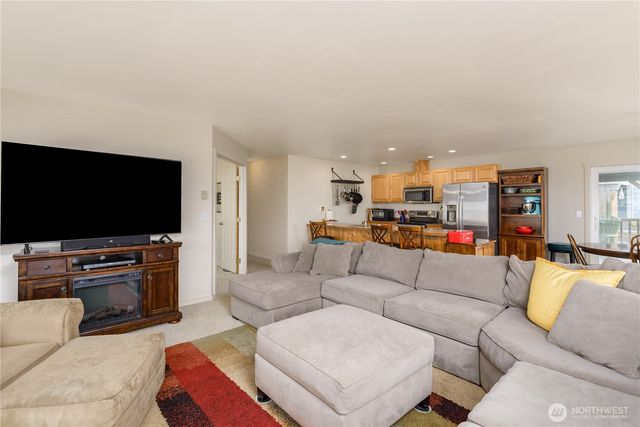 70 Onyx Lane, Sequim, WA 98382