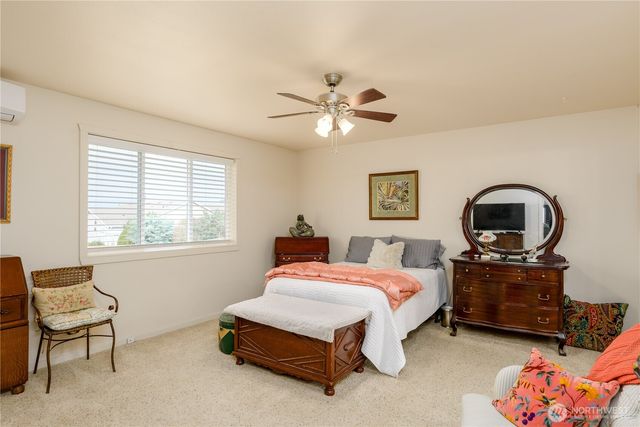 70 Onyx Lane, Sequim, WA 98382