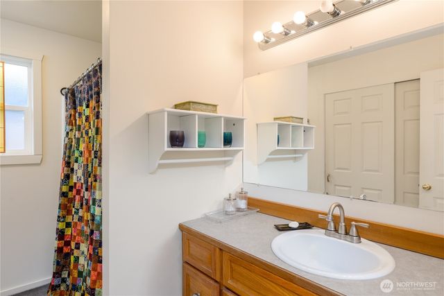 70 Onyx Lane, Sequim, WA 98382