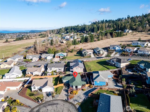 70 Onyx Lane, Sequim, WA 98382