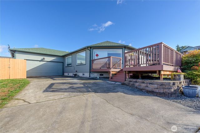 70 Onyx Lane, Sequim, WA 98382