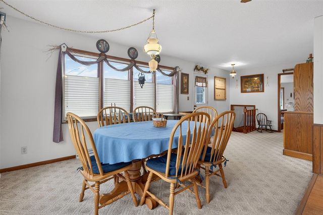 2218 Castle Street, Waterloo, IA 50701