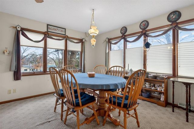 2218 Castle Street, Waterloo, IA 50701