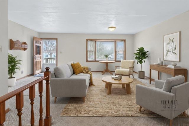 2218 Castle Street, Waterloo, IA 50701