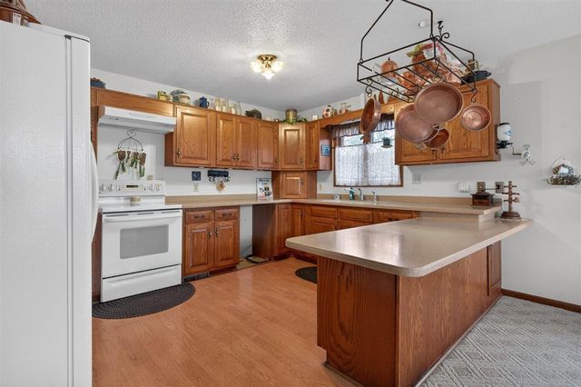 2218 Castle Street, Waterloo, IA 50701